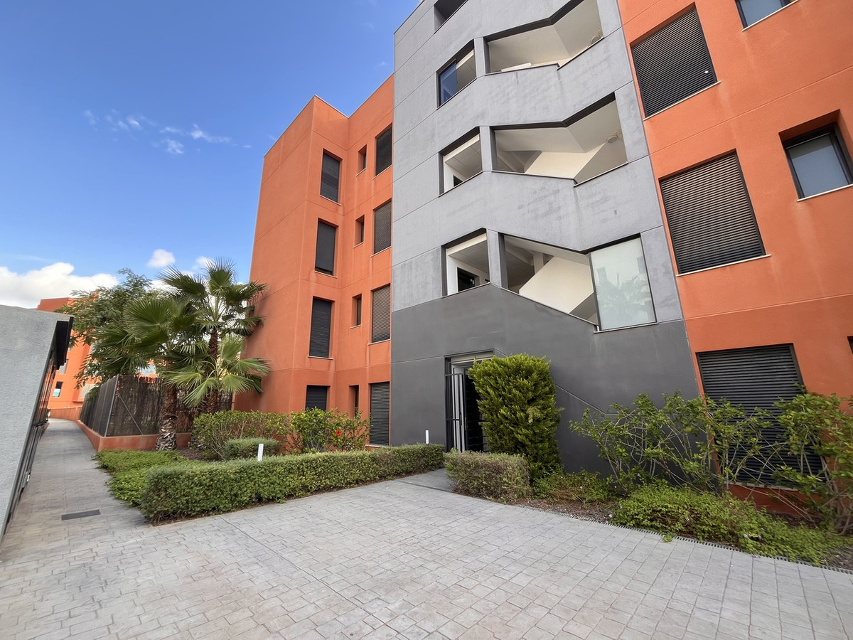 For sale - 2 Bedroom 2 Bathroom Apartment - Middle Floor Apartment in Orihuela - Villamartin  - Alicante