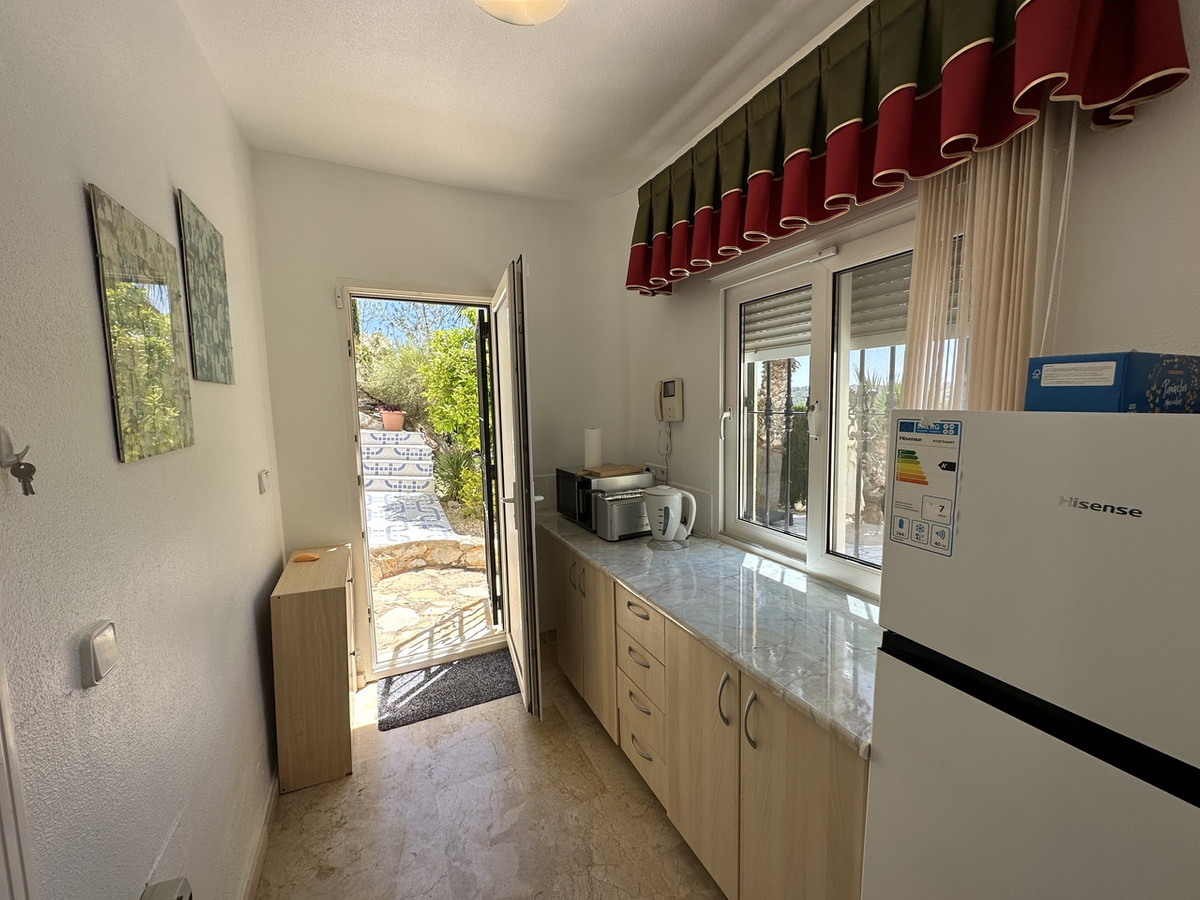 For sale - 5 Bedroom 4 Bathroom House - Detached Villa in Orihuela - Villamartin  - Alicante