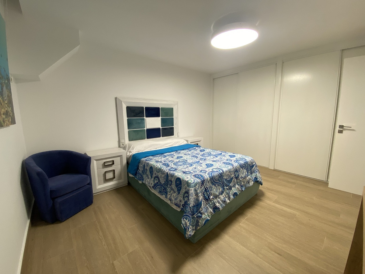 For sale - 5 Bedroom 4 Bathroom House - Detached Villa in Orihuela - Dehesa de Campoamor  - Alicante