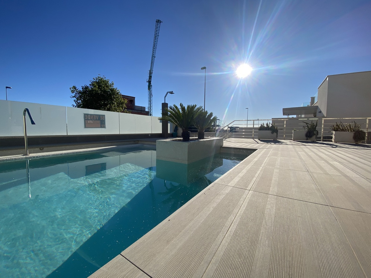 For sale - 5 Bedroom 4 Bathroom House - Detached Villa in Orihuela - Dehesa de Campoamor  - Alicante