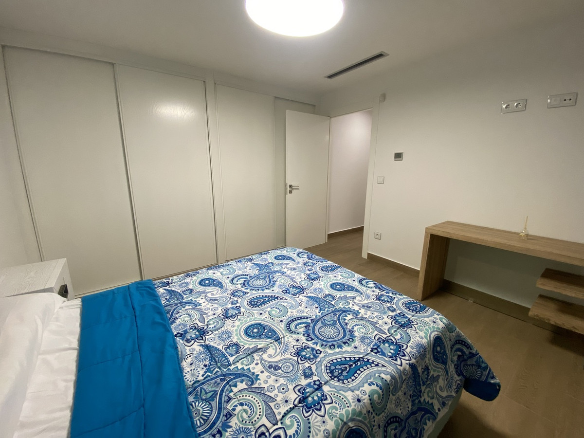 For sale - 5 Bedroom 4 Bathroom House - Detached Villa in Orihuela - Dehesa de Campoamor  - Alicante