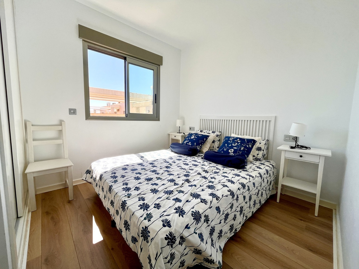 For sale - 4 Bedroom 4 Bathroom House - Detached Villa in Pilar de la Horadada - Torre de la Horadada  - Alicante