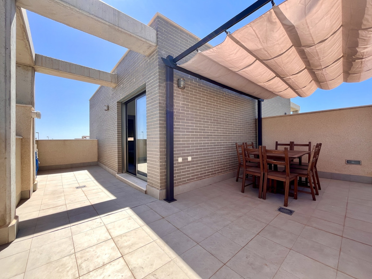 For sale - 4 Bedroom 4 Bathroom House - Detached Villa in Pilar de la Horadada - Torre de la Horadada  - Alicante