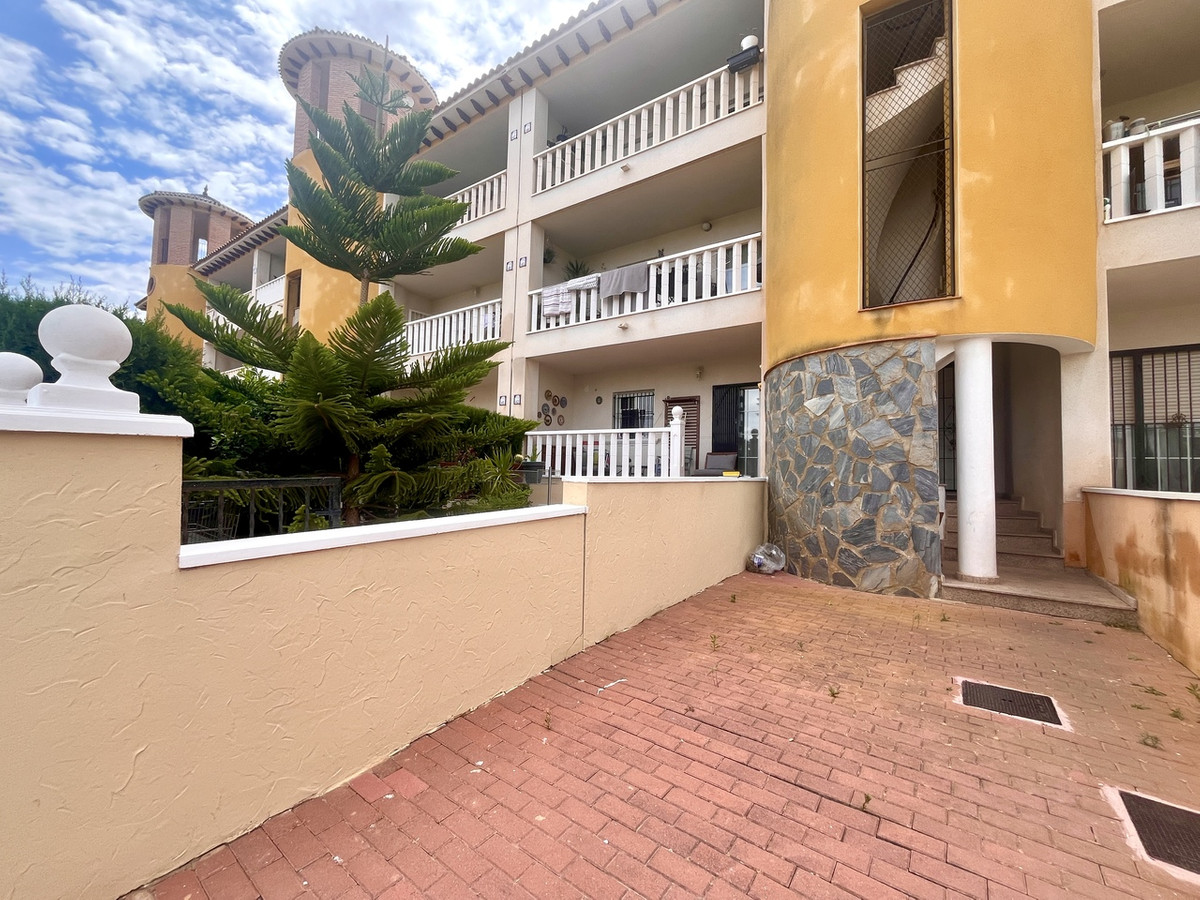 For sale - 2 Bedroom 1 Bathroom Apartment - Ground Floor Apartment in Lomas de Cabo Roig - Cabo Roig  - Alicante