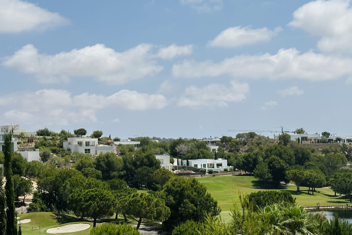 For sale - 6 Bedroom 4 Bathroom House - Detached Villa in Orihuela - Las Colinas Golf  - Alicante