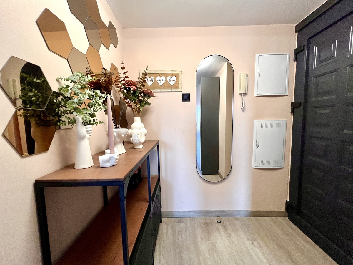 For sale - 4 Bedroom 2 Bathroom Apartment - Middle Floor Apartment in Almoradi - Almoradi Centro  - Alicante