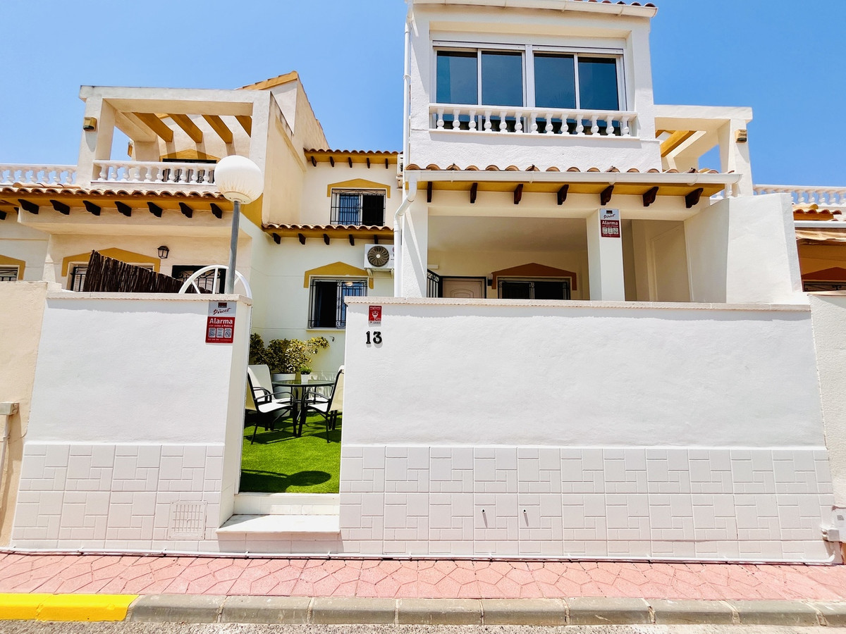 For sale - 3 Bedroom 2 Bathroom Townhouse in Los Altos  - Los Altos  - Alicante