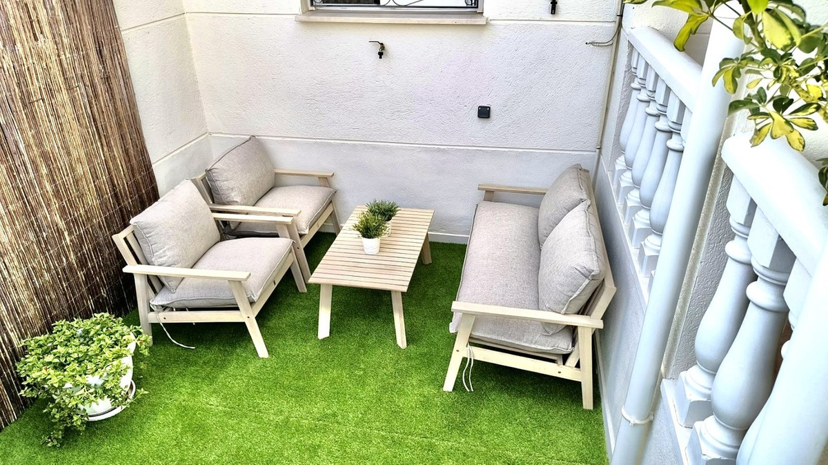 For sale - 3 Bedroom 2 Bathroom Townhouse in Playa Flamenca - Los Altos  - Alicante