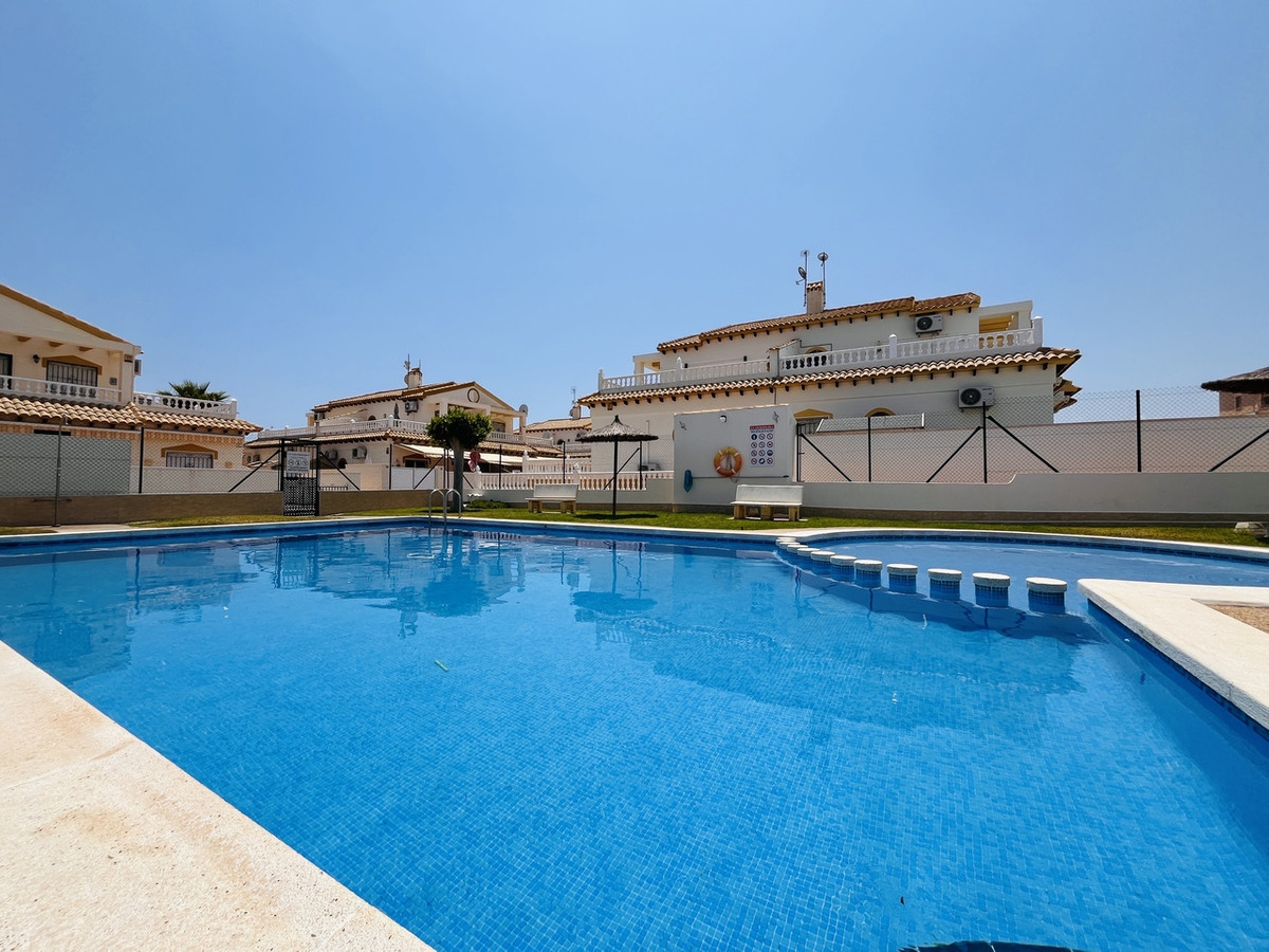 For sale - 3 Bedroom 2 Bathroom Townhouse in Los Altos  - Los Altos  - Alicante
