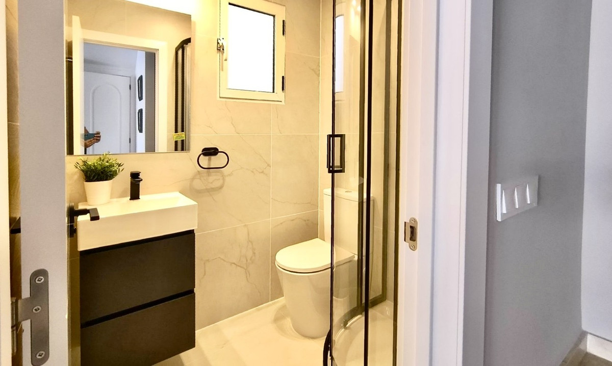 For sale - 3 Bedroom 2 Bathroom Townhouse in Playa Flamenca - Los Altos  - Alicante