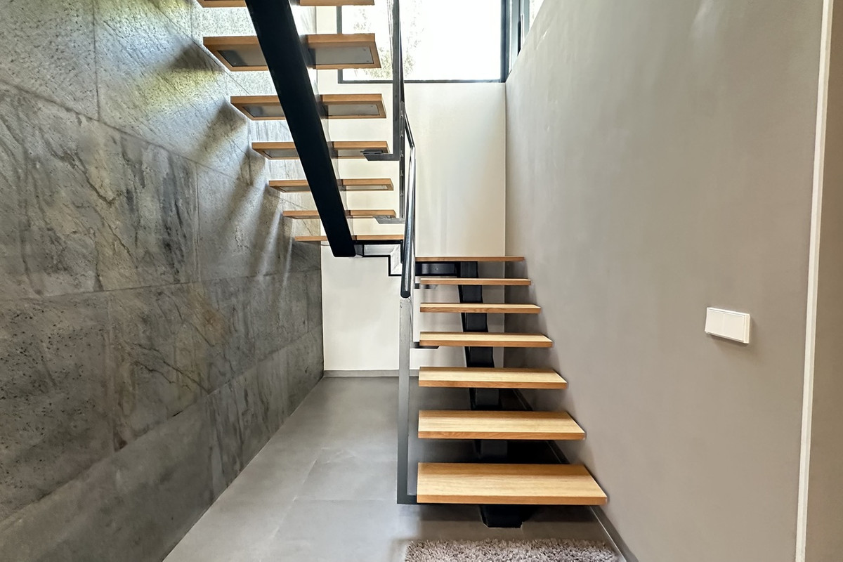 For sale - 6 Bedroom 4 Bathroom House - Detached Villa in Orihuela - Las Colinas Golf  - Alicante