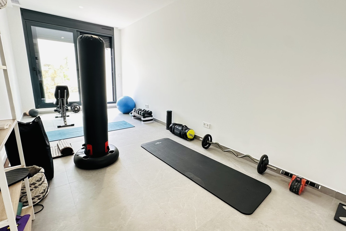 For sale - 6 Bedroom 4 Bathroom House - Detached Villa in Orihuela - Las Colinas Golf  - Alicante