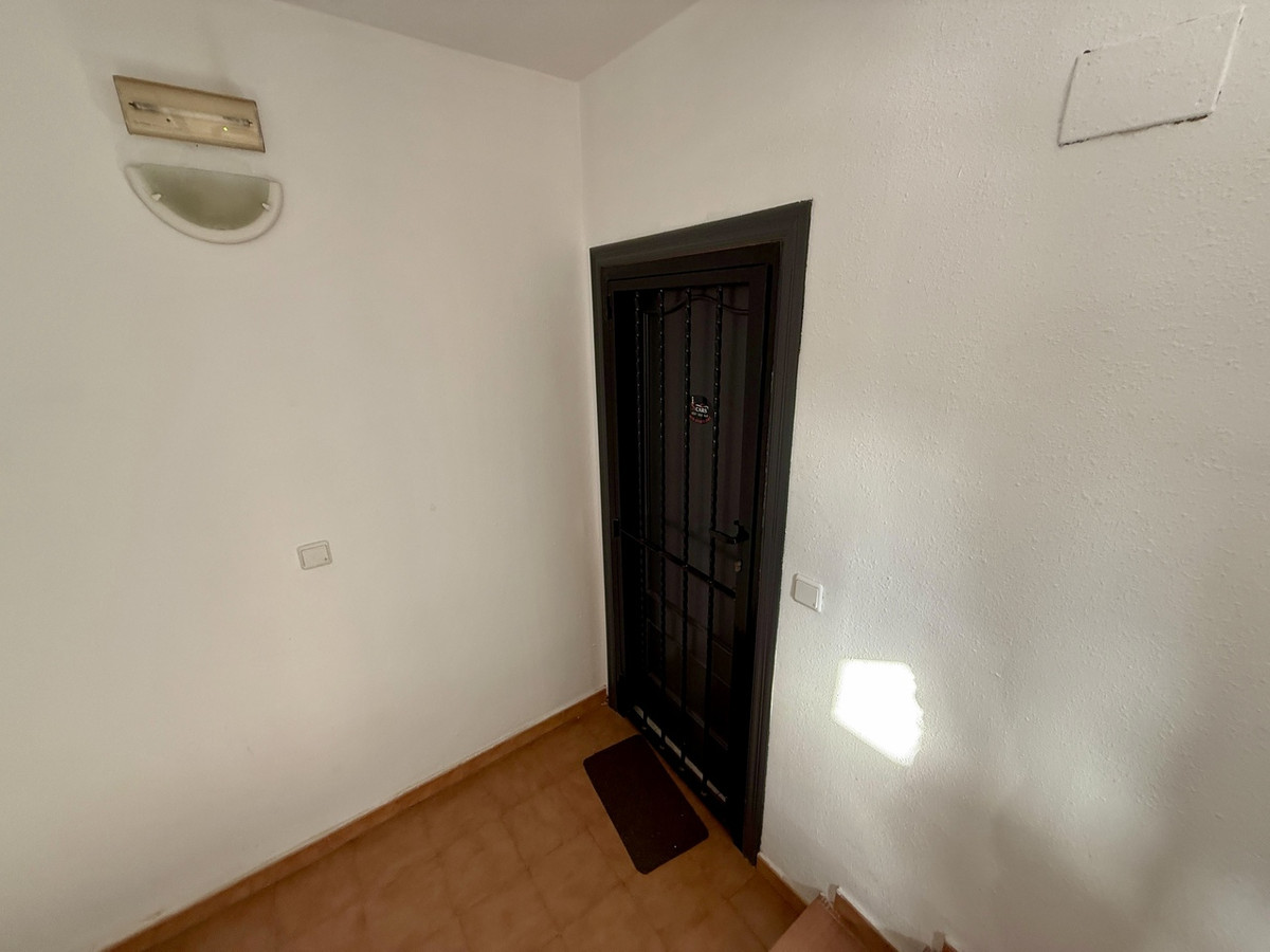 For sale - 5 Bedroom 3 Bathroom Apartment - Ground Floor Apartment in San Miguel de Salinas - San Miguel de Salinas Centro  - Alicante