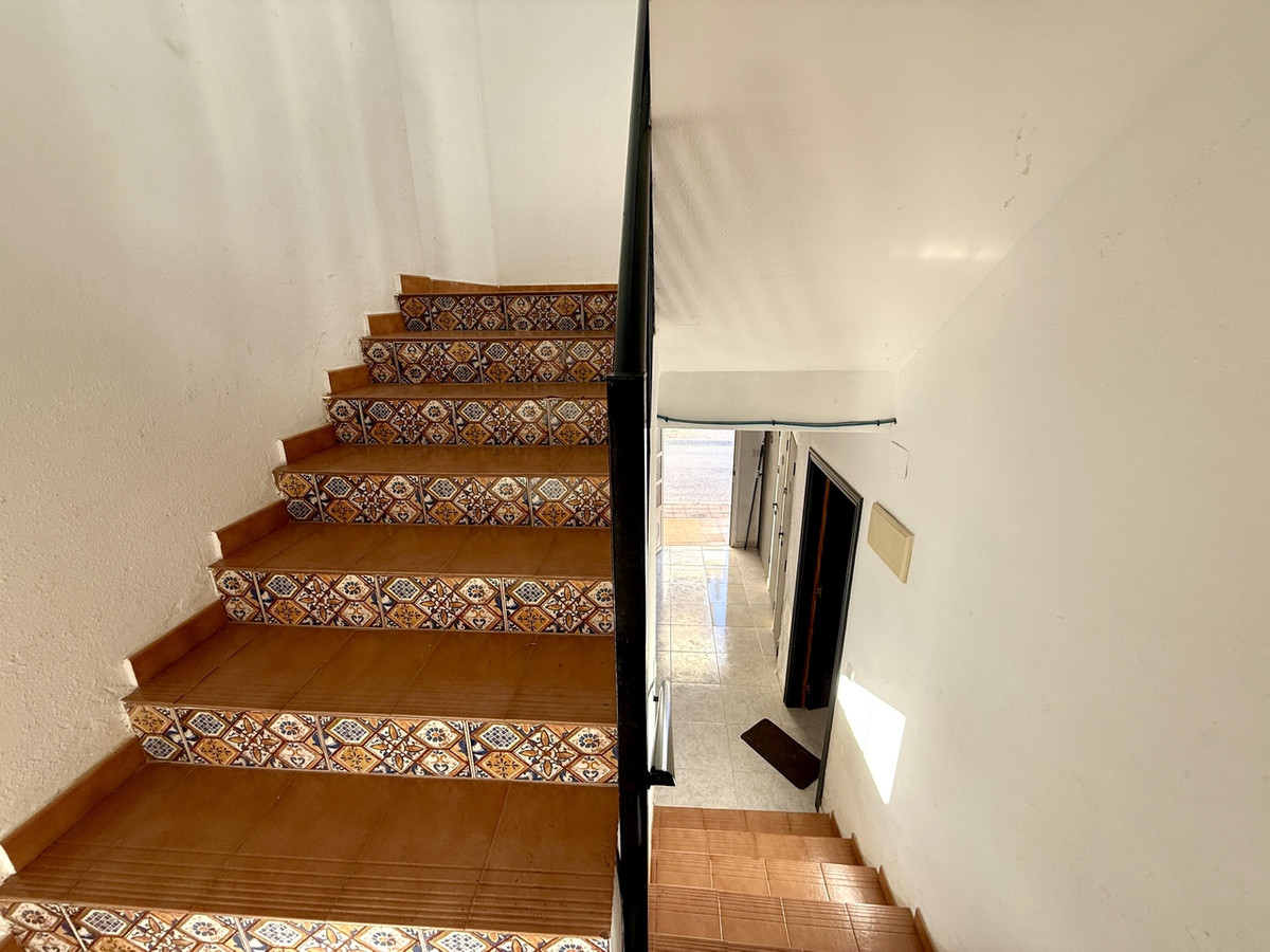 For sale - 5 Bedroom 3 Bathroom Apartment - Ground Floor Apartment in San Miguel de Salinas - San Miguel de Salinas Centro  - Alicante
