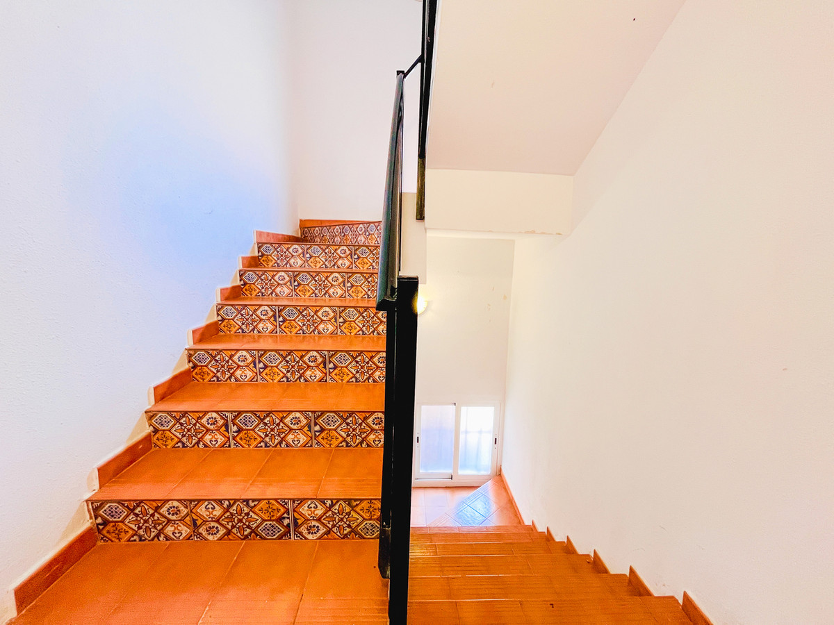 For sale - 5 Bedroom 3 Bathroom Apartment - Ground Floor Apartment in San Miguel de Salinas - San Miguel de Salinas Centro  - Alicante