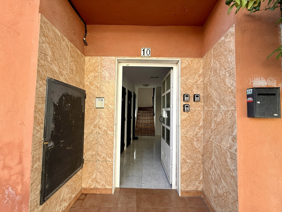 For sale - 5 Bedroom 3 Bathroom Apartment - Ground Floor Apartment in San Miguel de Salinas - San Miguel de Salinas Centro  - Alicante