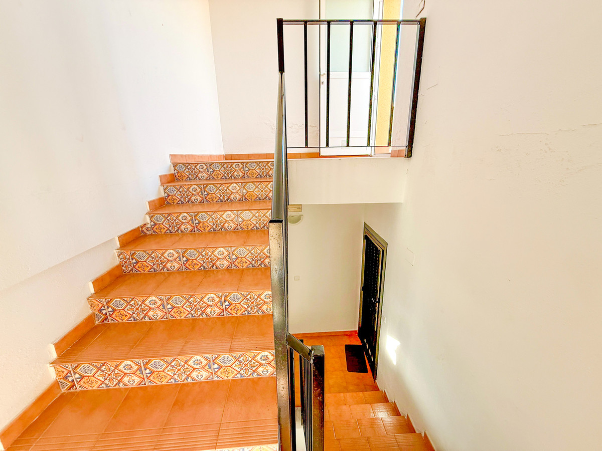 For sale - 5 Bedroom 3 Bathroom Apartment - Ground Floor Apartment in San Miguel de Salinas - San Miguel de Salinas Centro  - Alicante