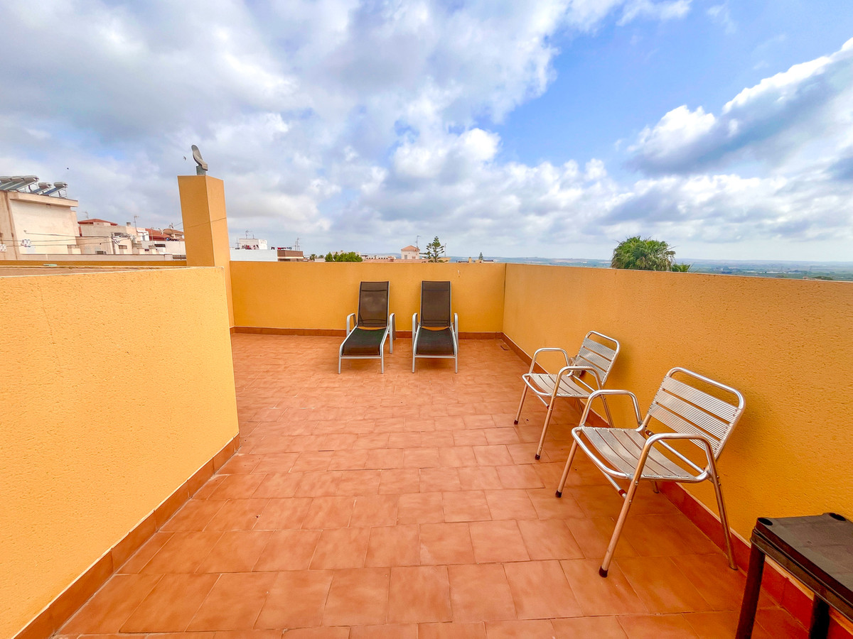 For sale - 5 Bedroom 3 Bathroom Apartment - Ground Floor Apartment in San Miguel de Salinas - San Miguel de Salinas Centro  - Alicante