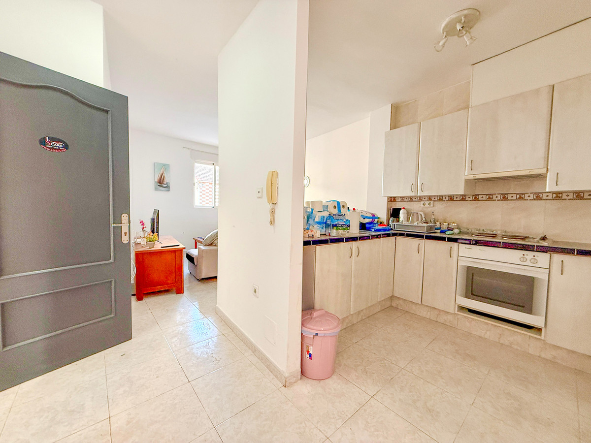 For sale - 5 Bedroom 3 Bathroom Apartment - Ground Floor Apartment in San Miguel de Salinas - San Miguel de Salinas Centro  - Alicante