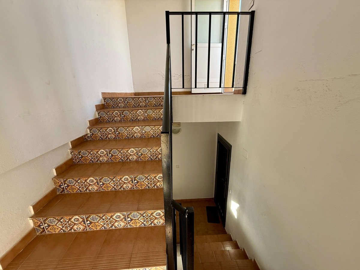 For sale - 5 Bedroom 3 Bathroom Apartment - Ground Floor Apartment in San Miguel de Salinas - San Miguel de Salinas Centro  - Alicante