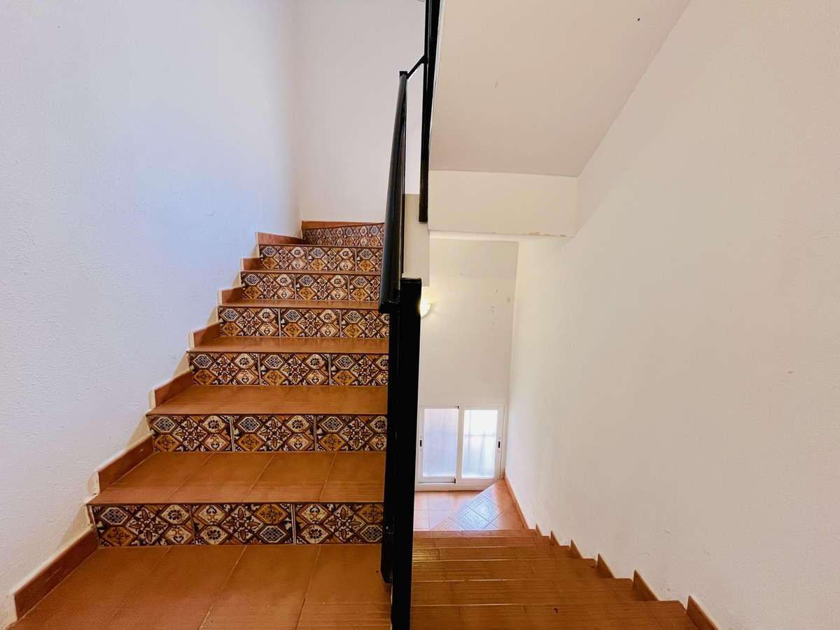 For sale - 5 Bedroom 3 Bathroom Apartment - Ground Floor Apartment in San Miguel de Salinas - San Miguel de Salinas Centro  - Alicante