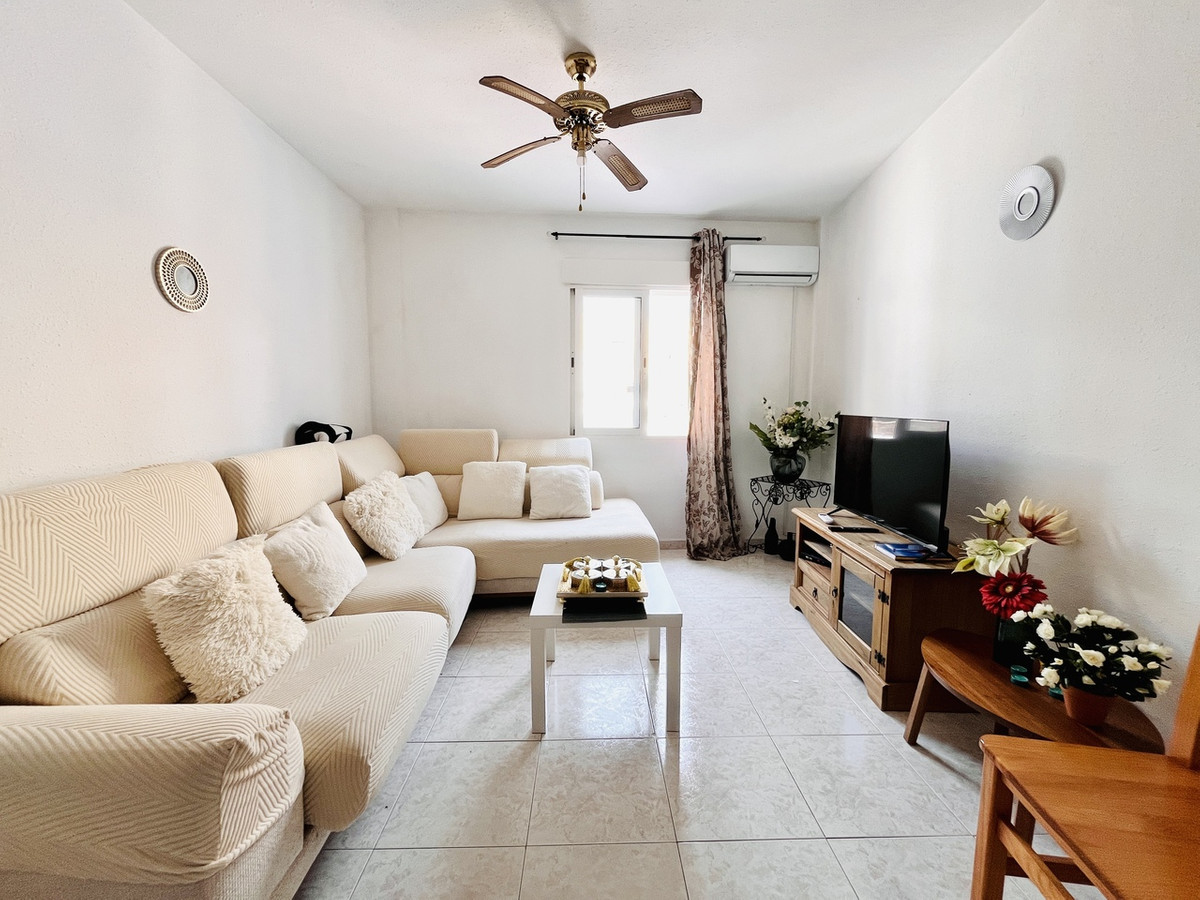 For sale - 5 Bedroom 3 Bathroom Apartment - Ground Floor Apartment in San Miguel de Salinas - San Miguel de Salinas Centro  - Alicante