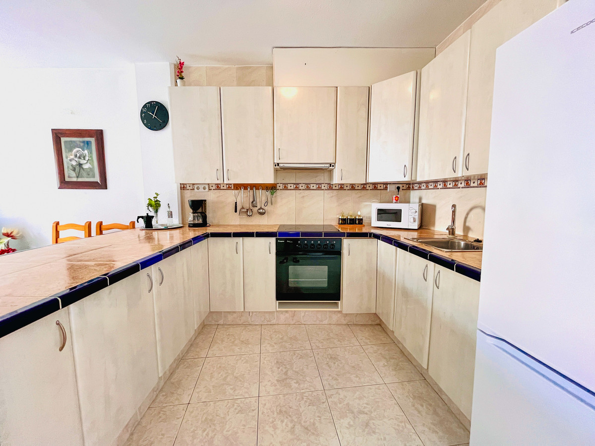 For sale - 5 Bedroom 3 Bathroom Apartment - Ground Floor Apartment in San Miguel de Salinas - San Miguel de Salinas Centro  - Alicante