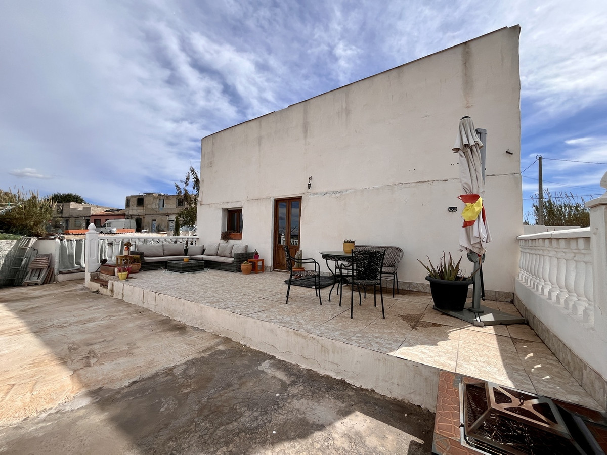 For sale - 3 Bedroom 2 Bathroom House - Finca - Cortijo in Dolores - Dolores Centro  - Alicante
