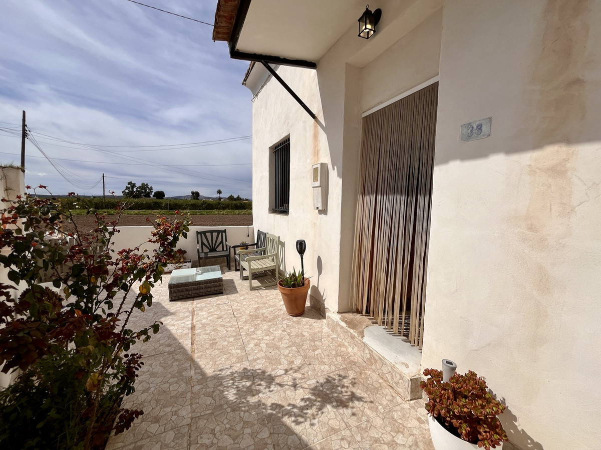 For sale - 3 Bedroom 2 Bathroom House - Finca - Cortijo in Dolores - Dolores Centro  - Alicante