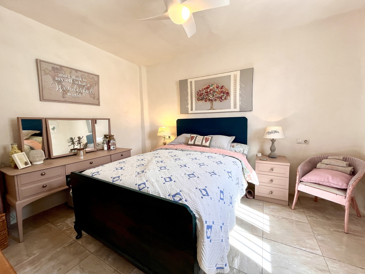 For sale - 3 Bedroom 2 Bathroom House - Finca - Cortijo in Dolores - Dolores Centro  - Alicante