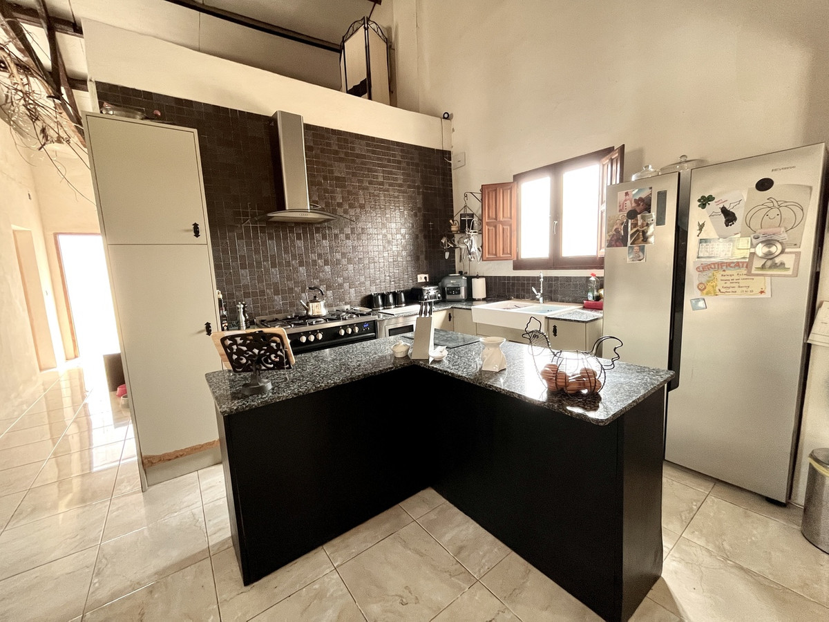 For sale - 3 Bedroom 2 Bathroom House - Finca - Cortijo in Dolores - Dolores Centro  - Alicante