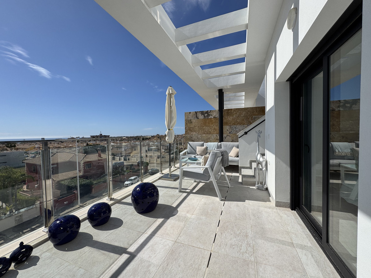 For sale - 2 Bedroom 2 Bathroom Apartment - Penthouse in Orihuela - Playa Flamenca  - Alicante