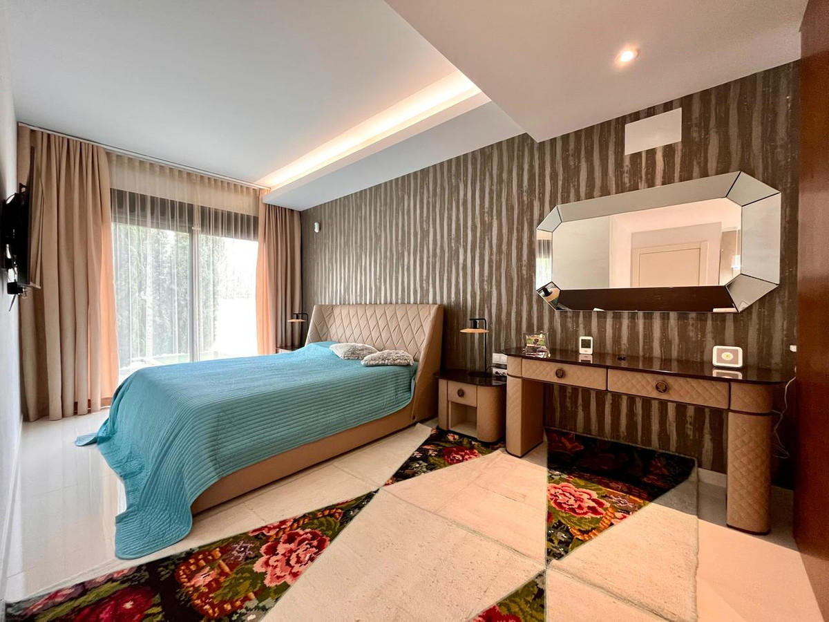 For sale - 4 Bedroom 3 Bathroom House - Detached Villa in Orihuela - Dehesa de Campoamor  - Alicante