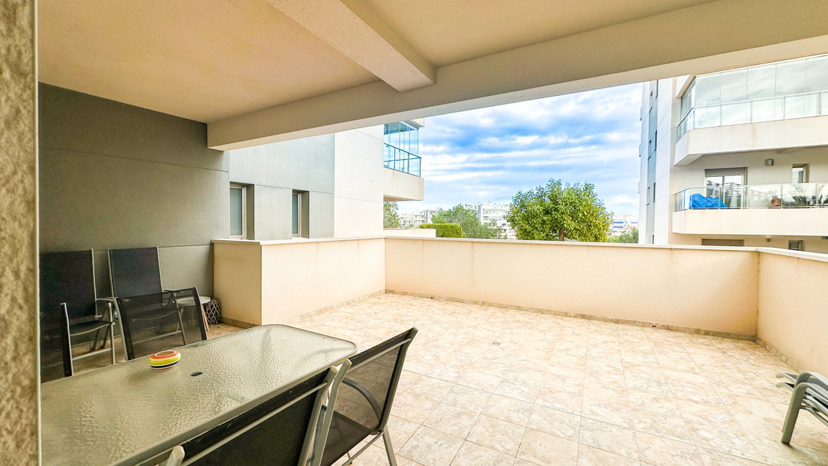 For sale - 2 Bedroom 2 Bathroom Apartment - Ground Floor Apartment in Orihuela - Los Dolses  - Alicante