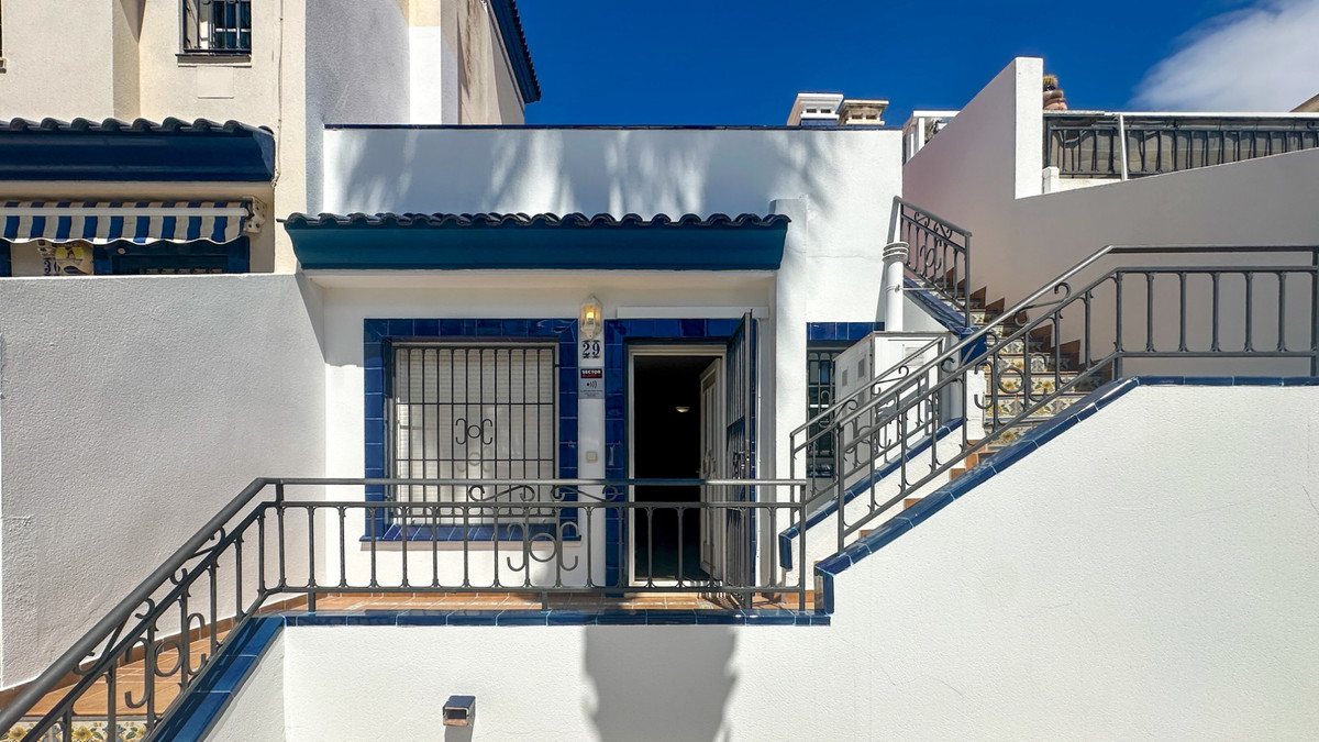 For sale - 2 Bedroom 1 Bathroom House - Townhouse in Orihuela - Los Dolses  - Alicante