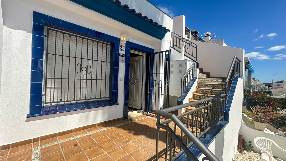 For sale - 2 Bedroom 1 Bathroom House - Townhouse in Orihuela - Los Dolses  - Alicante