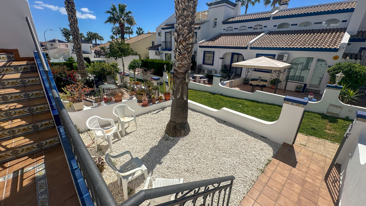 For sale - 2 Bedroom 1 Bathroom House - Townhouse in Orihuela - Los Dolses  - Alicante