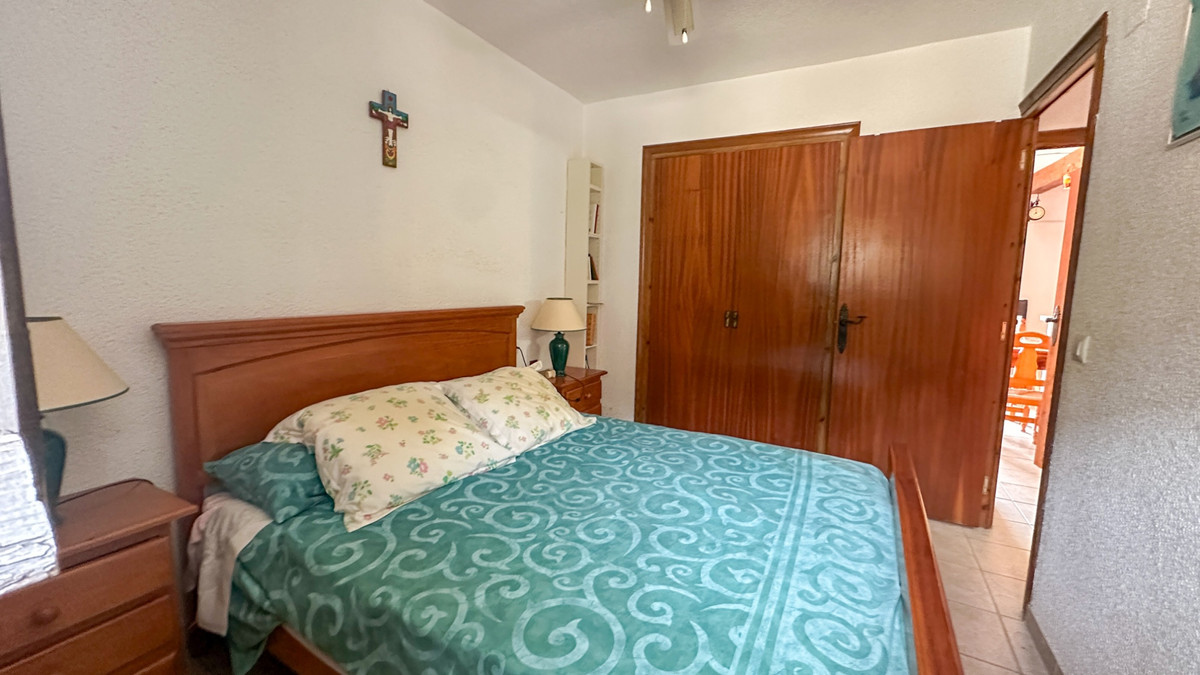 For sale - 2 Bedroom 2 Bathroom House - Townhouse in Torrevieja - Torrevieja Centro  - Alicante