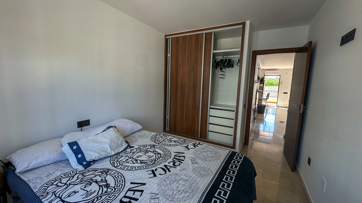 For sale - 3 Bedroom 2 Bathroom Townhouse in Villamartin -  - Alicante