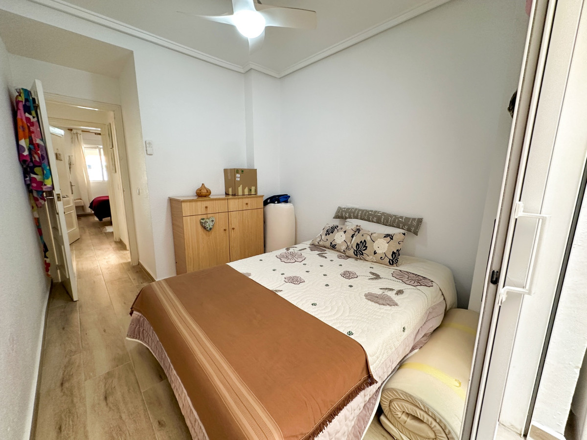For sale - 2 Bedroom 1 Bathroom Apartment - Ground Floor Apartment in Torrevieja - Torrevieja Centro  - Alicante