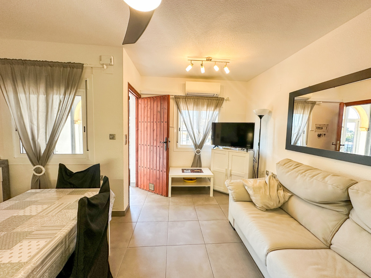 For sale - 1 Bedroom 1 Bathroom Ground Floor Apartment in Villamartin  - Villamartin  - Alicante