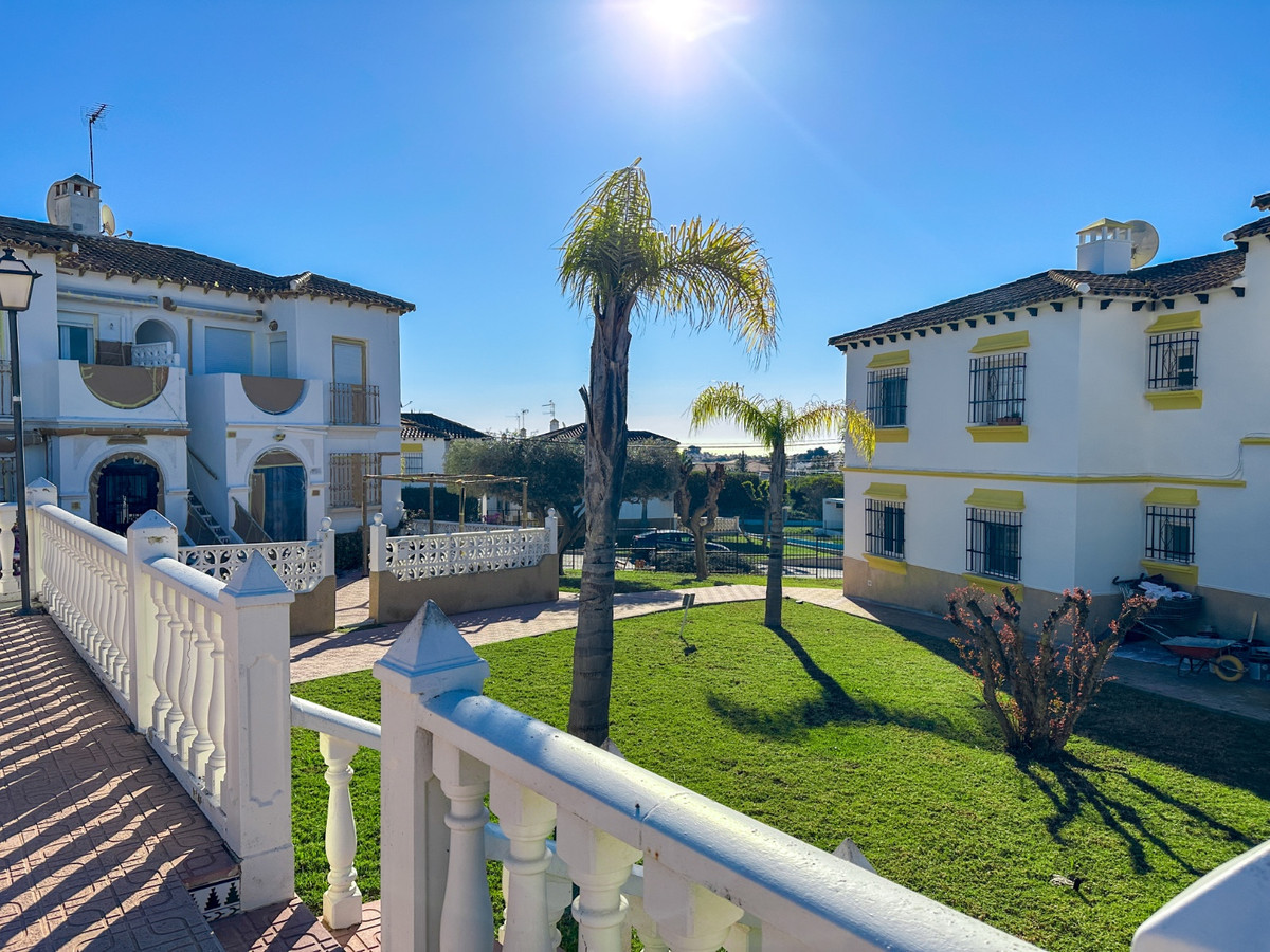 For sale - 1 Bedroom 1 Bathroom Ground Floor Apartment in Villamartin  - Villamartin  - Alicante