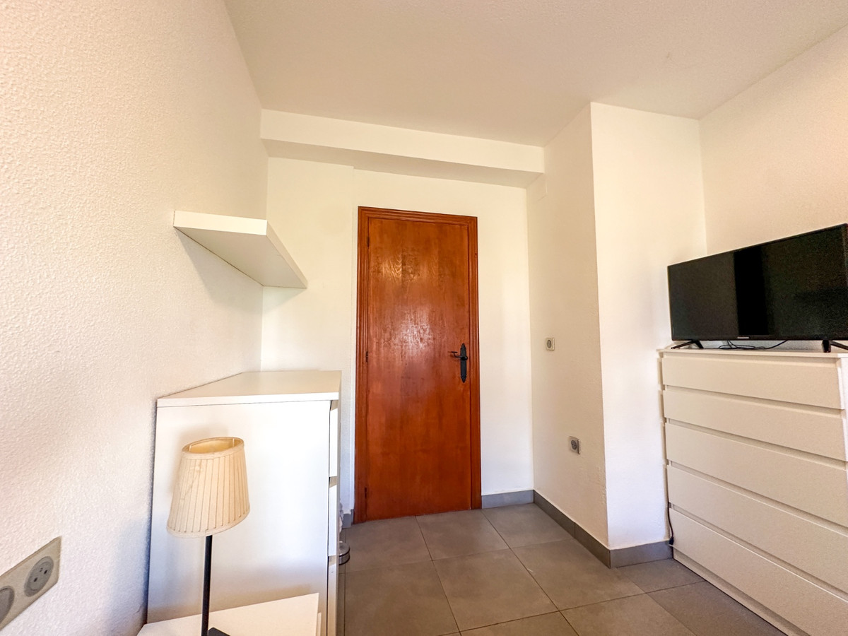 For sale - 1 Bedroom 1 Bathroom Ground Floor Apartment in Villamartin  - Villamartin  - Alicante