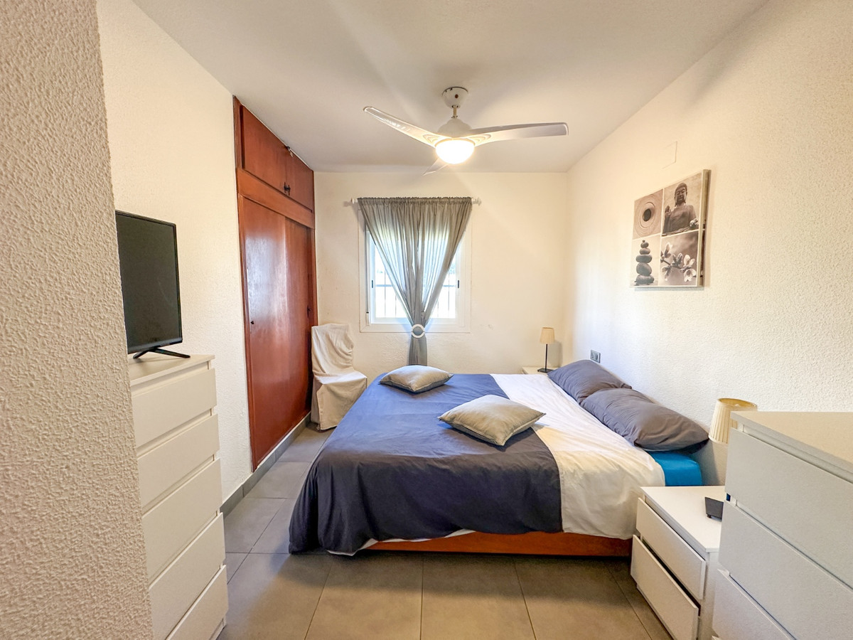For sale - 1 Bedroom 1 Bathroom Ground Floor Apartment in Villamartin  - Villamartin  - Alicante