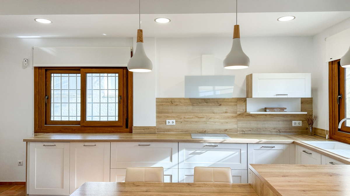 For sale - 7 Bedroom 5 Bathroom House - Detached Villa in Orihuela - Dehesa de Campoamor  - Alicante