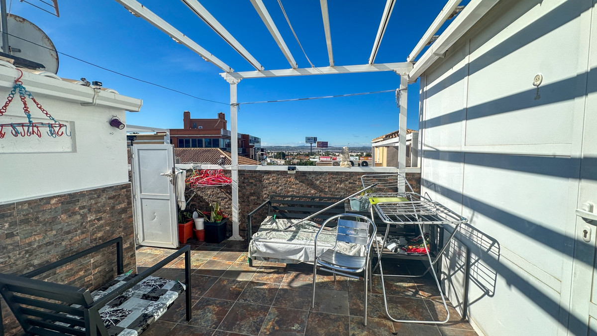 For sale - 2 Bedroom 1 Bathroom House - Bungalow in Torrevieja - Torrevieja Centro  - Alicante