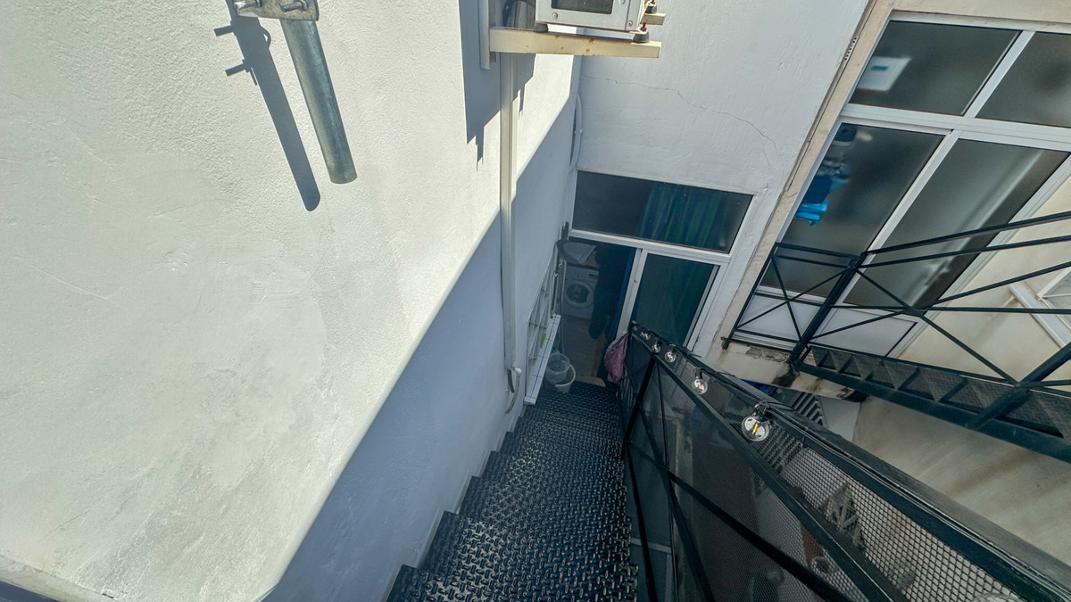 For sale - 2 Bedroom 1 Bathroom House - Bungalow in Torrevieja - Torrevieja Centro  - Alicante