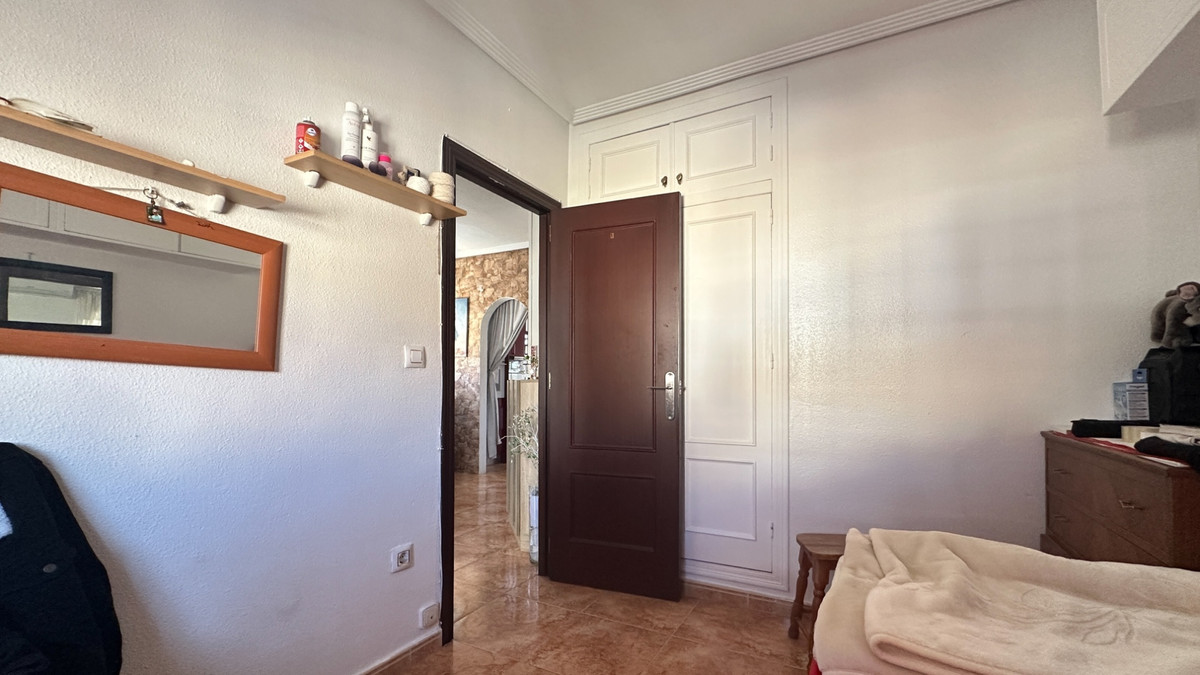 For sale - 2 Bedroom 1 Bathroom House - Bungalow in Torrevieja - Torrevieja Centro  - Alicante