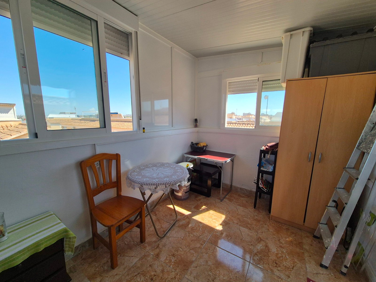 For sale - 2 Bedroom 1 Bathroom House - Bungalow in Torrevieja - Torrevieja Centro  - Alicante