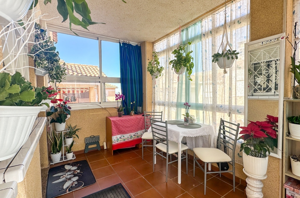 2 Bedroom 1 Bathroom House - Bungalow in Torrevieja